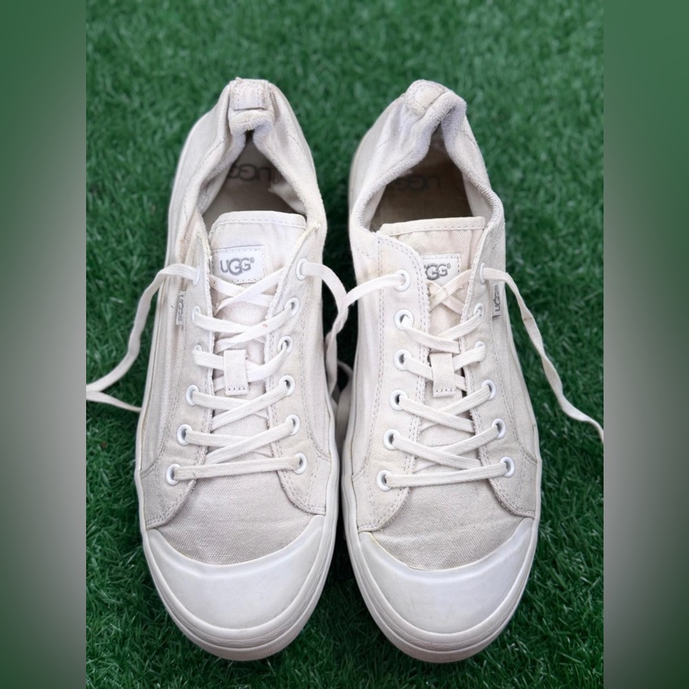 UGG UGG ARIES 1099876 WHITE WOMAN’S SNEAKERS/ SIZE 11